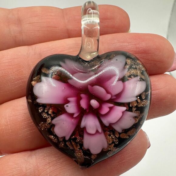 Handmade Lampwork Glass flower heart pendant! - Picture 2 of 11